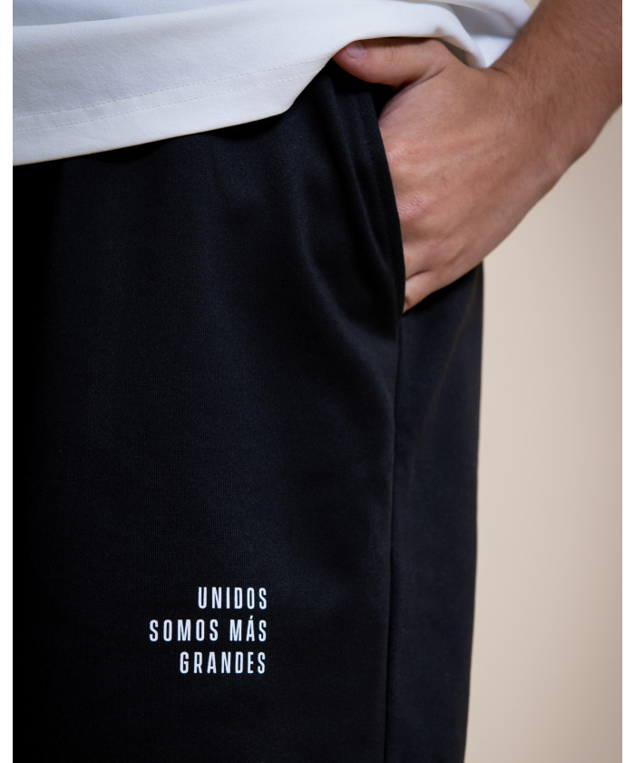 SHORT NEGRO "UNIDOS SOMOS...